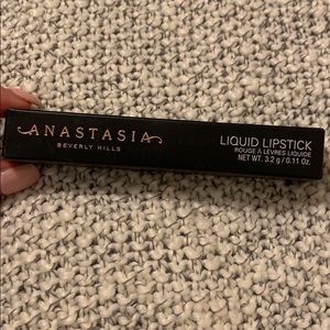 Anastasia Beverly Hills liquid lipstick